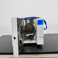 Ward's Science + Bioclave B4000-M Autoclave image 3
